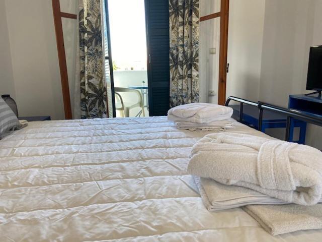 Semeli Hotel - Adults Only โรดา ภายนอก รูปภาพ